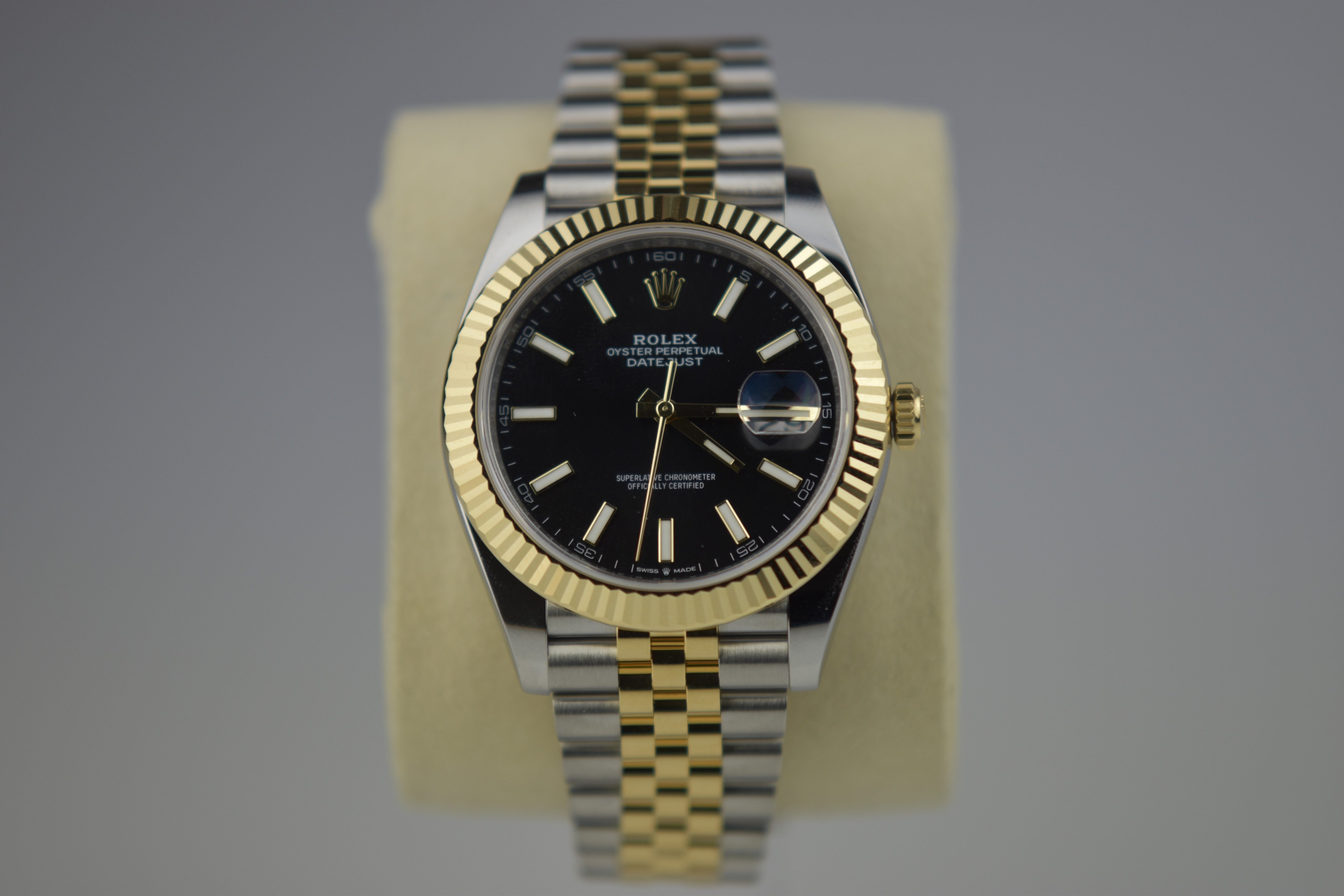 Rolex Datejust 41 126333 Black Dial 41mm Oystersteel and Yellow Gold Jubilee Bracelet