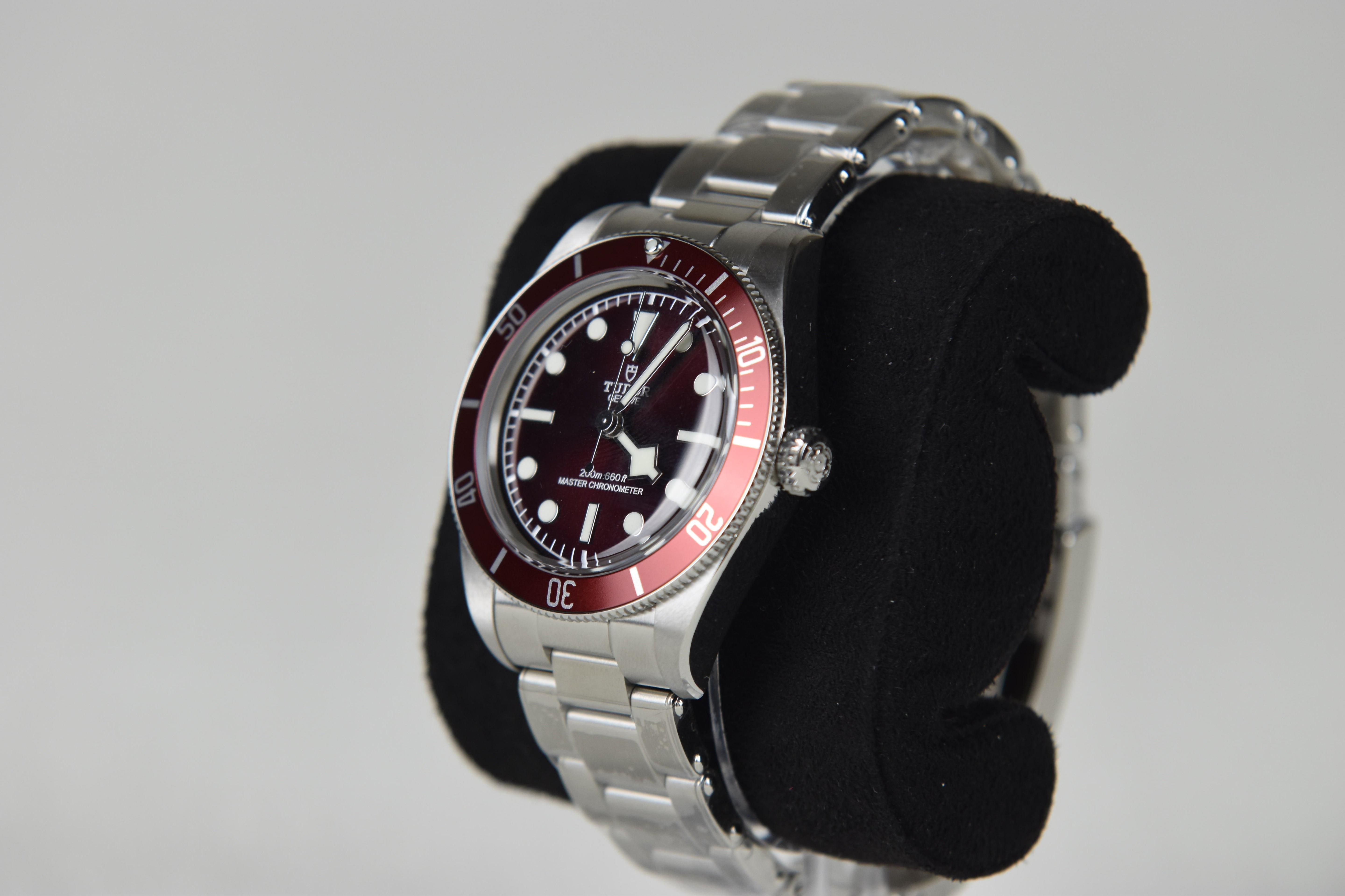 Tudor Royal M7939A1A0RU-0002 39mm Stainless Steel Burgundy Dial