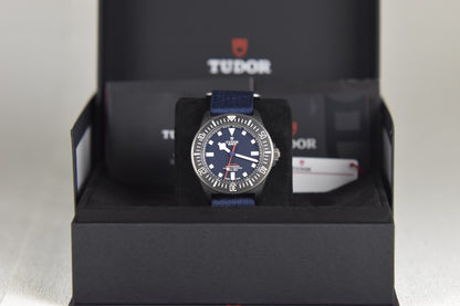 Tudor Pelagos FXD Alinghi Red Bull Racing Edition M25707KN-0001 42mm Blue Dial Fabric Strap