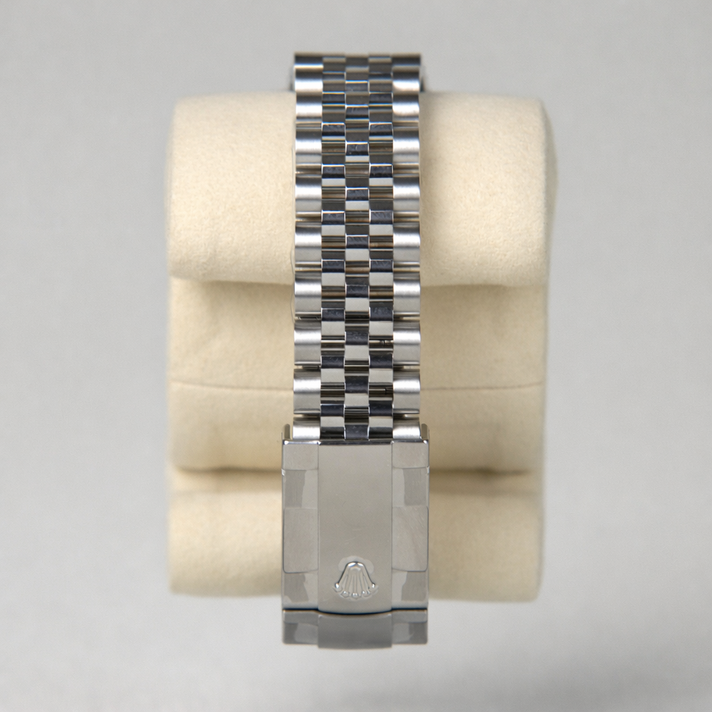 Rolex Datejust 41 126334 41mm Oystersteel White Gold Blue Diamond Dial Jubilee Bracelet