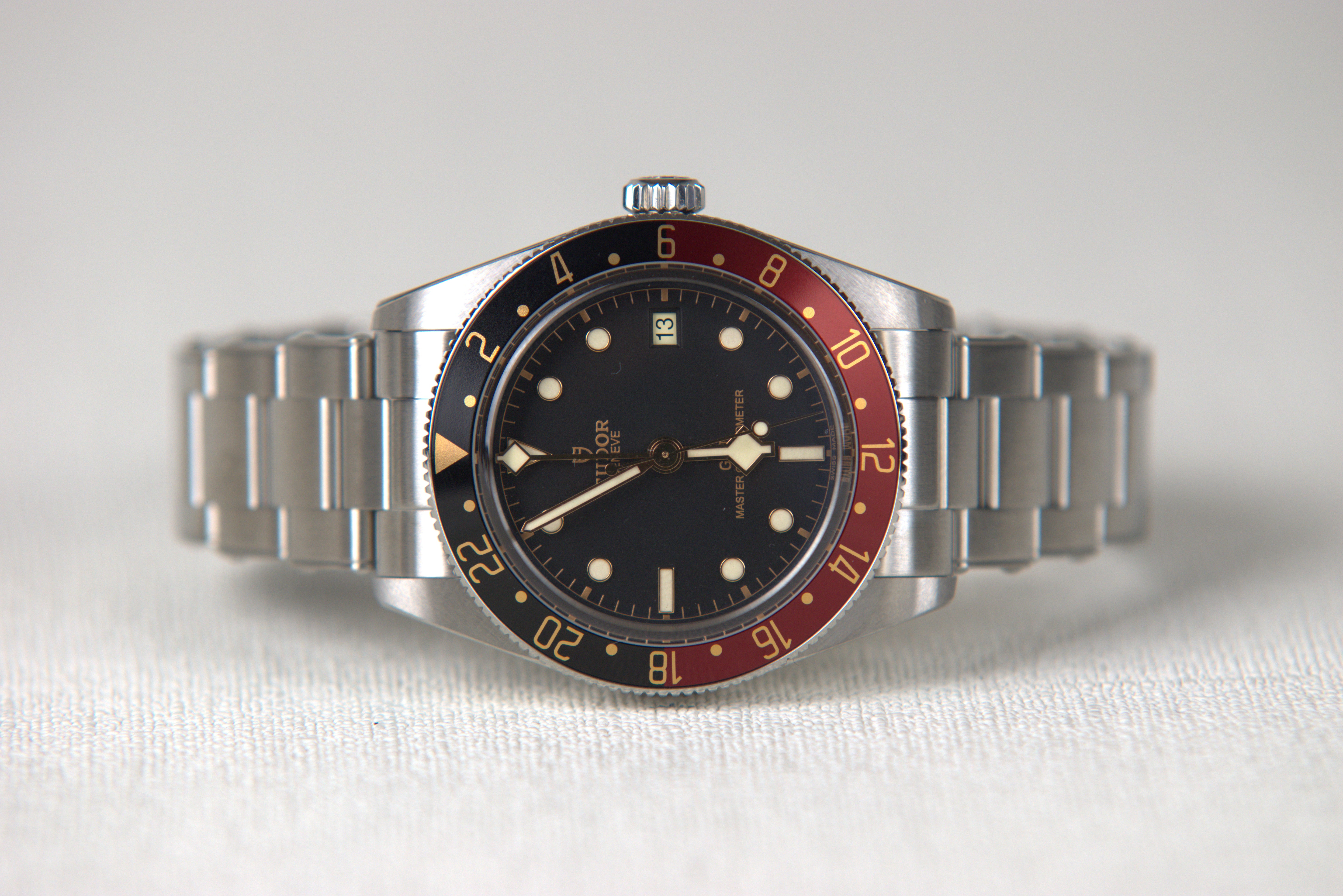 Tudor Black Bay 58 GMT M7939G1A0NRU-0001 39mm Stainless Steel Black and Burgundy Bezel